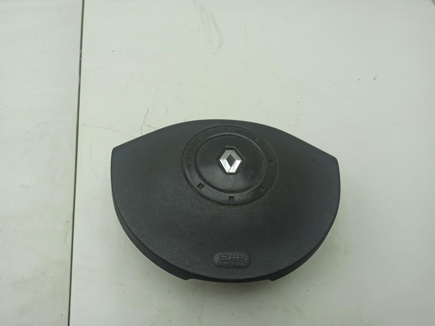 Подушка безопасности в рулевое колесо