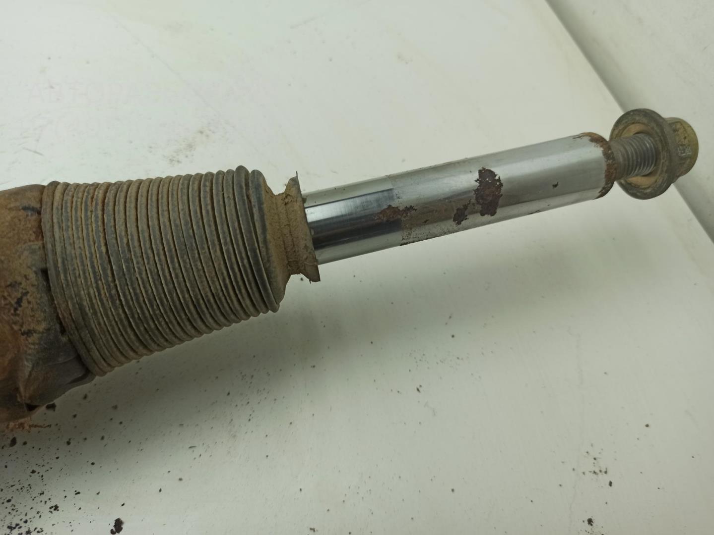 Амортизатор передний правый