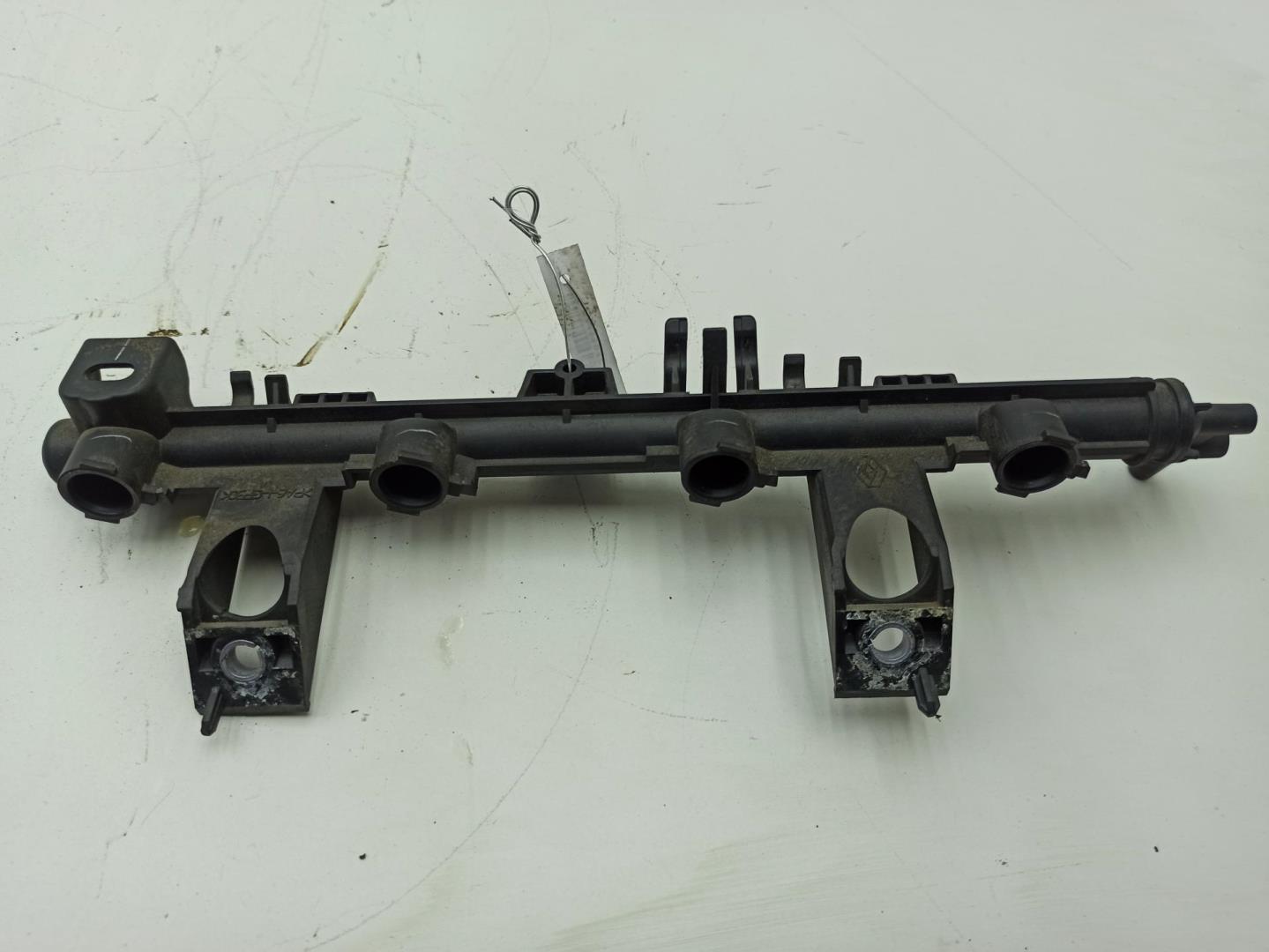 Рейка топливная (рампа)