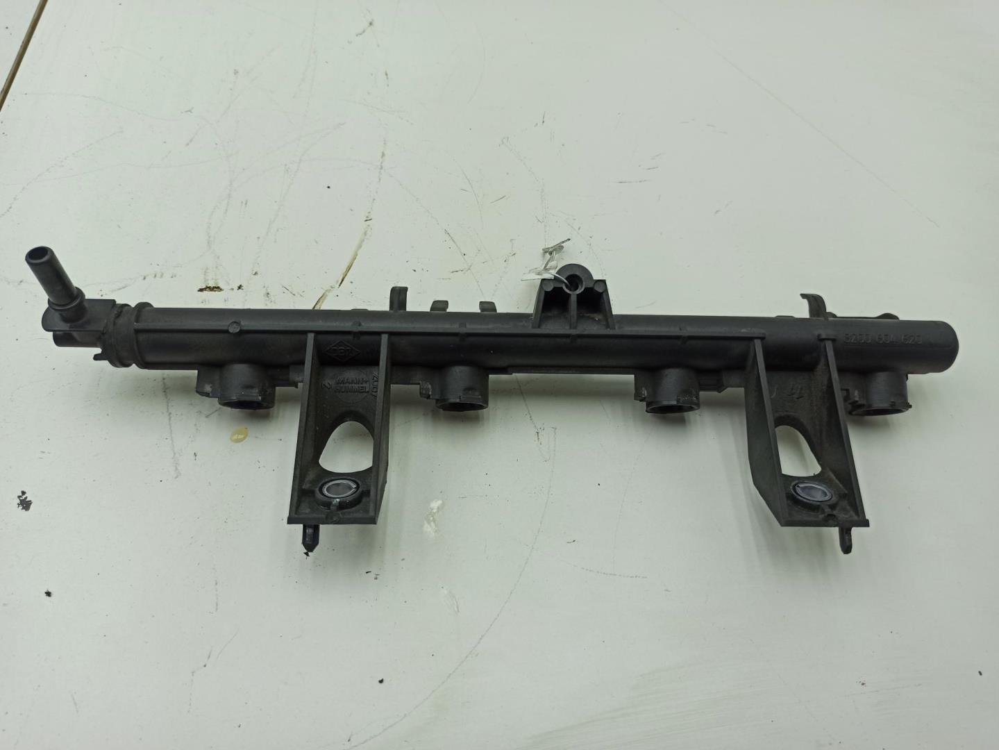 Рейка топливная (рампа)