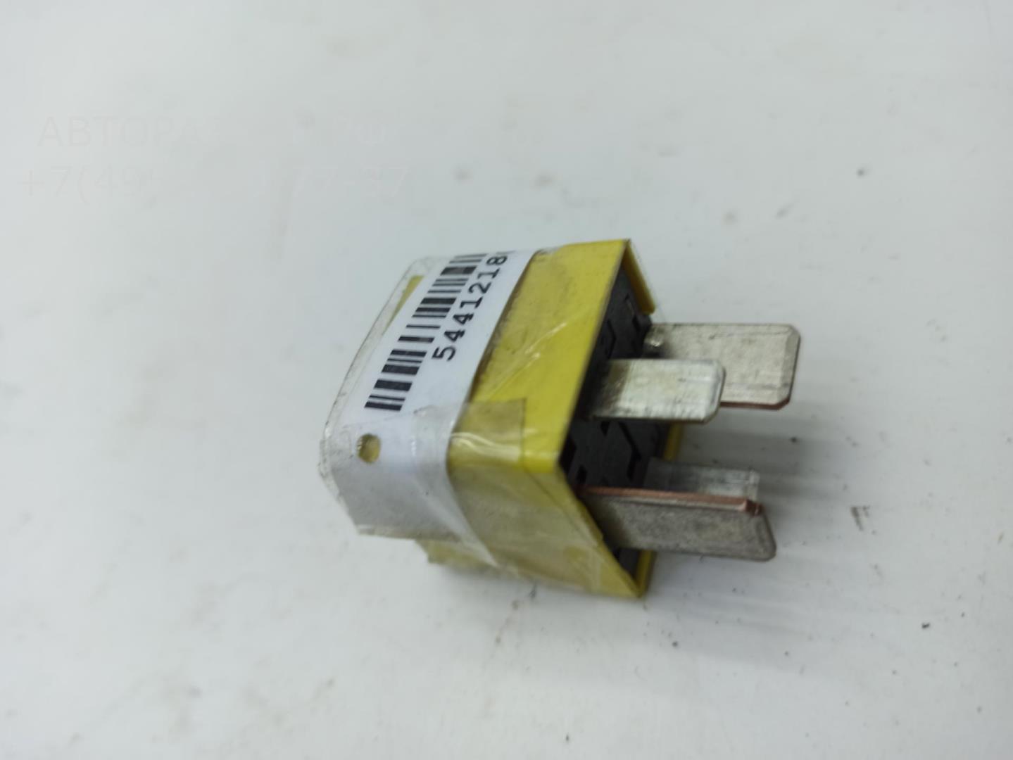 Реле топливного насоса