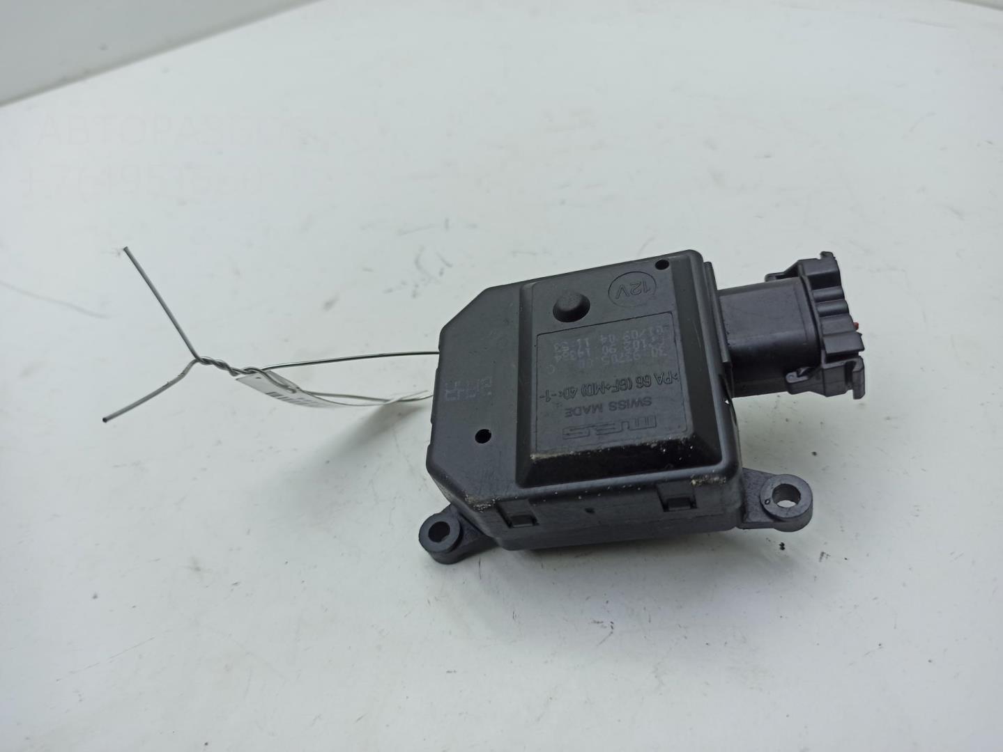 Моторчик заслонки печки