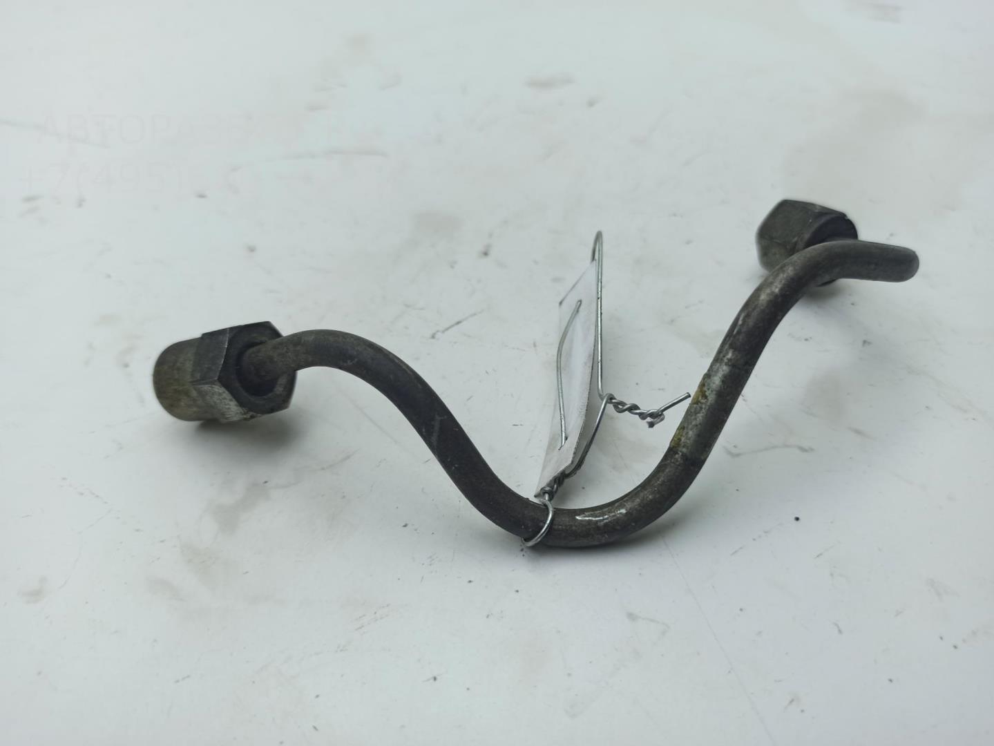 Трубка топливная