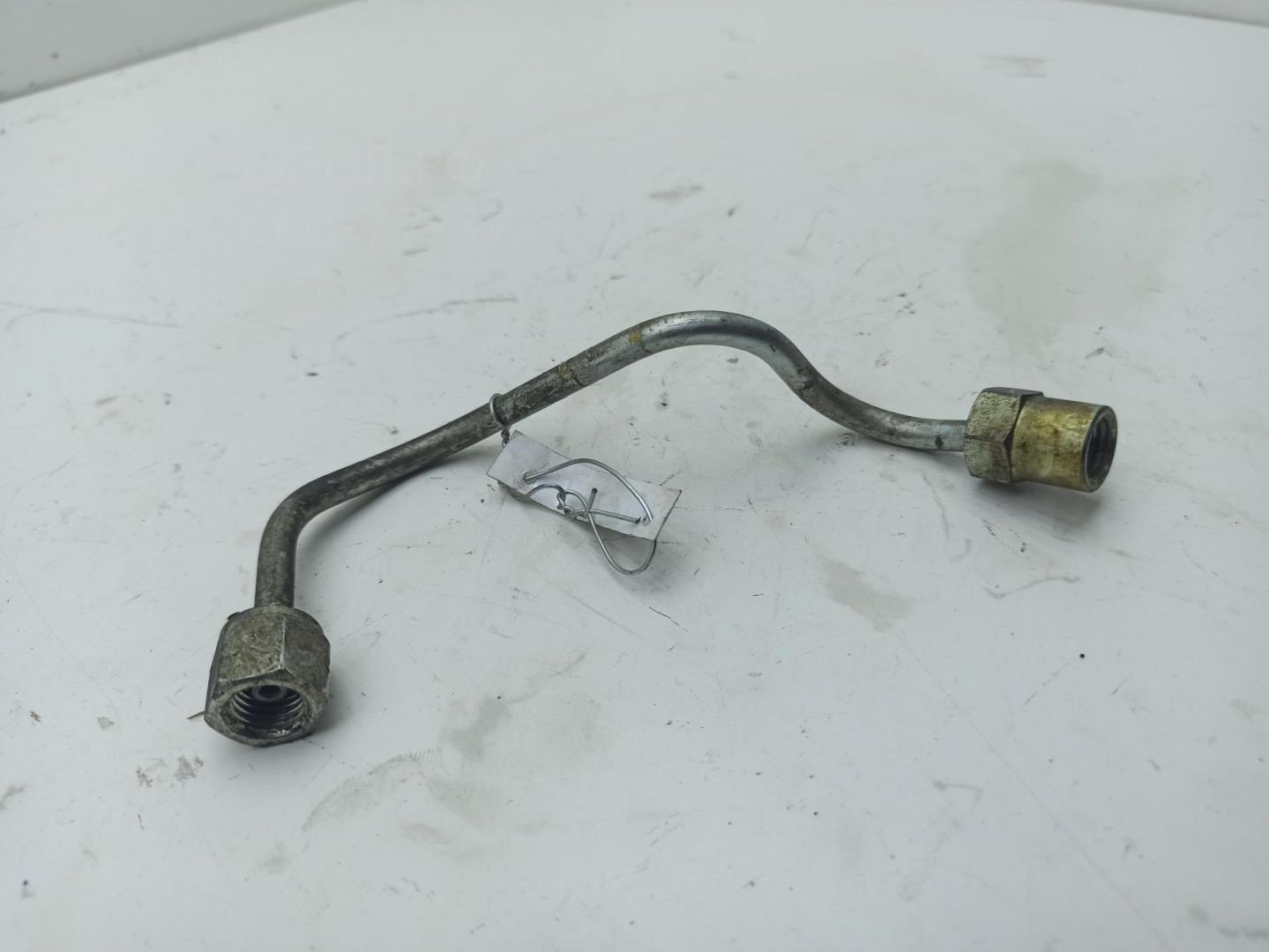 Трубка топливная