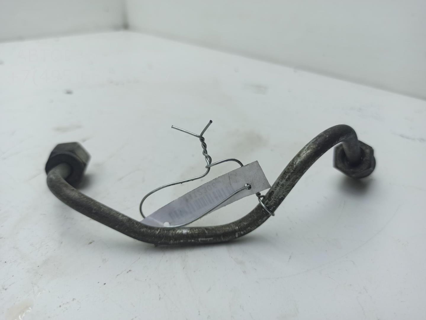 Трубка топливная