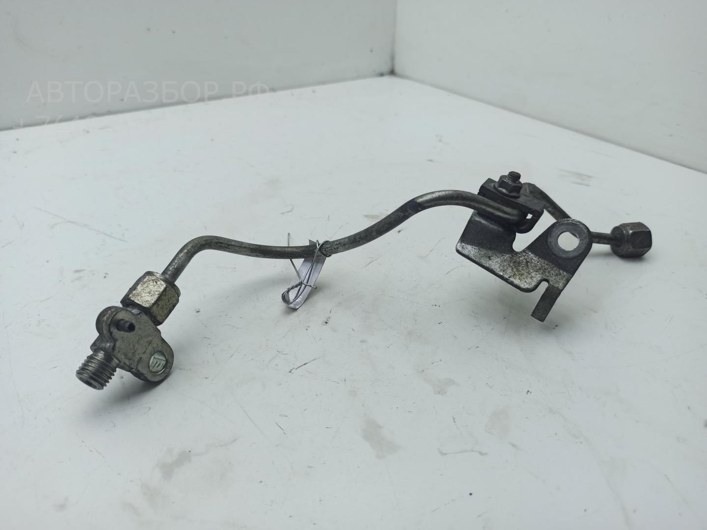 Трубка топливная