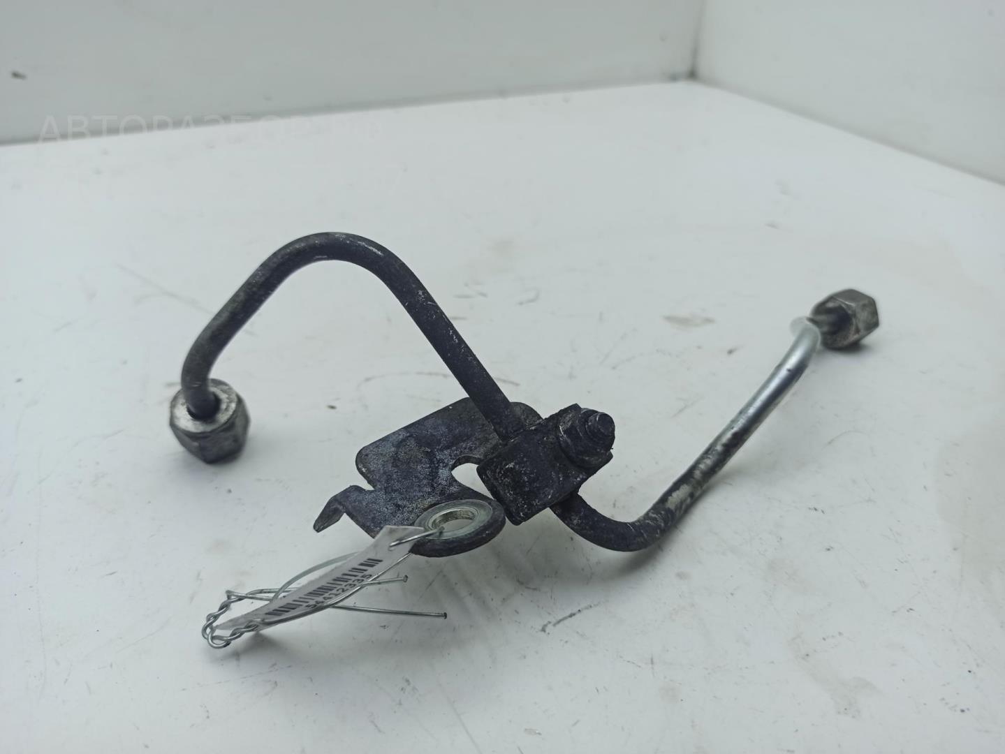 Трубка топливная