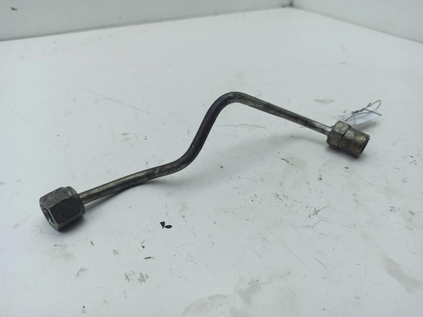 Трубка топливная