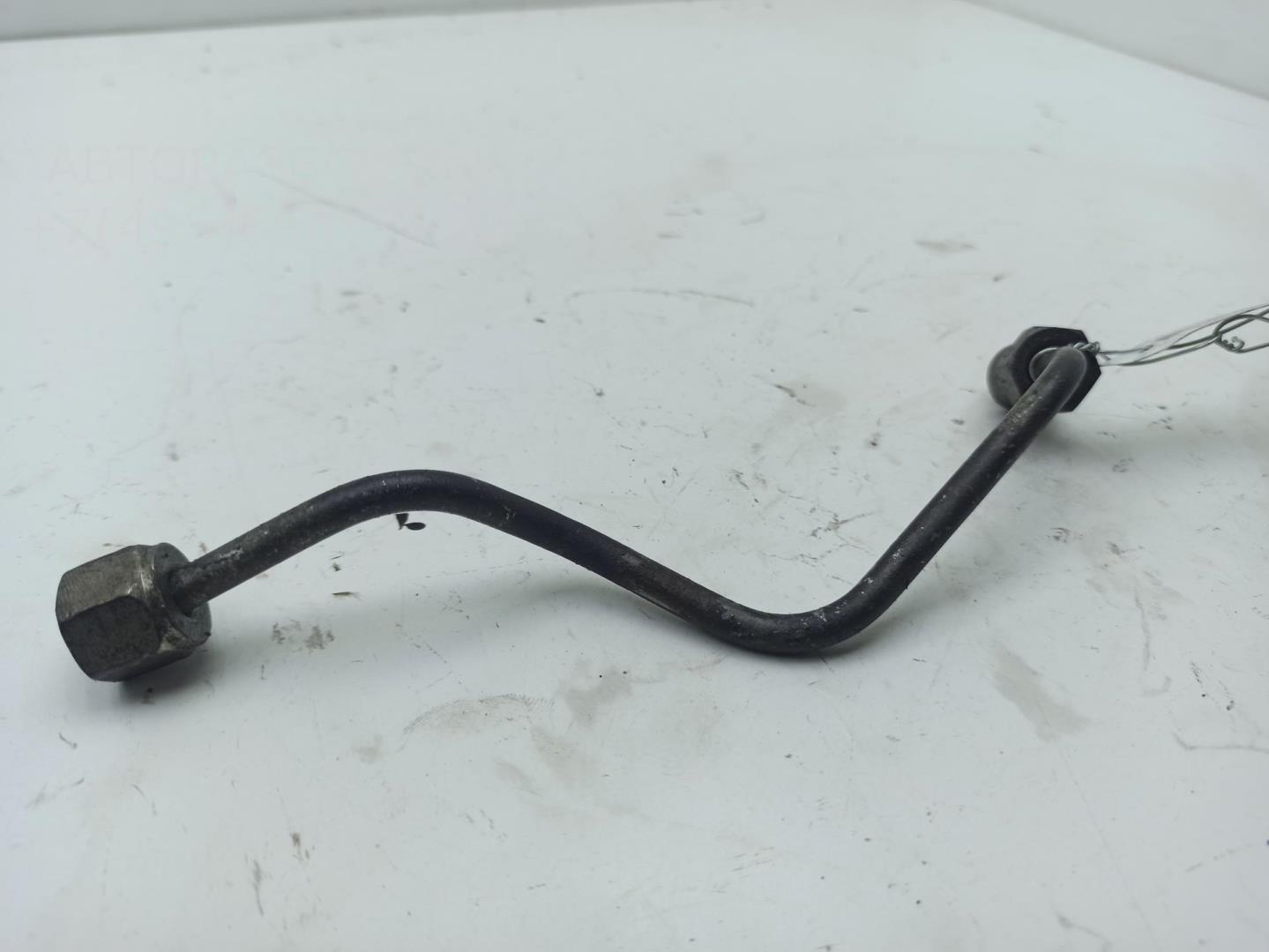 Трубка топливная