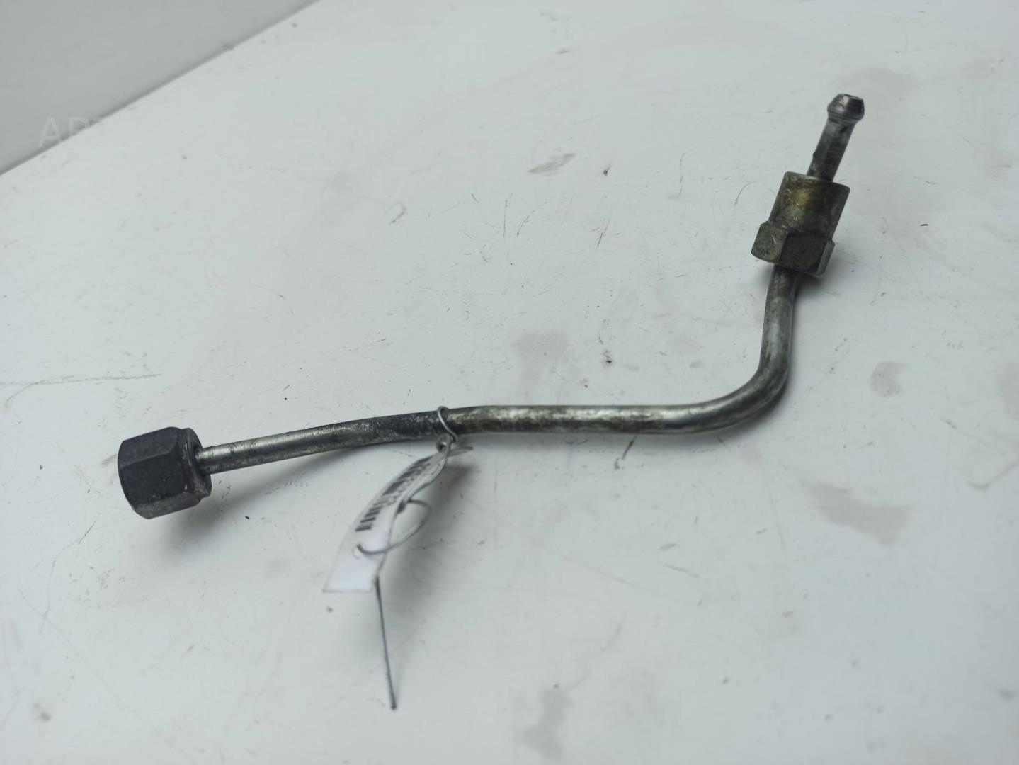 Трубка топливная