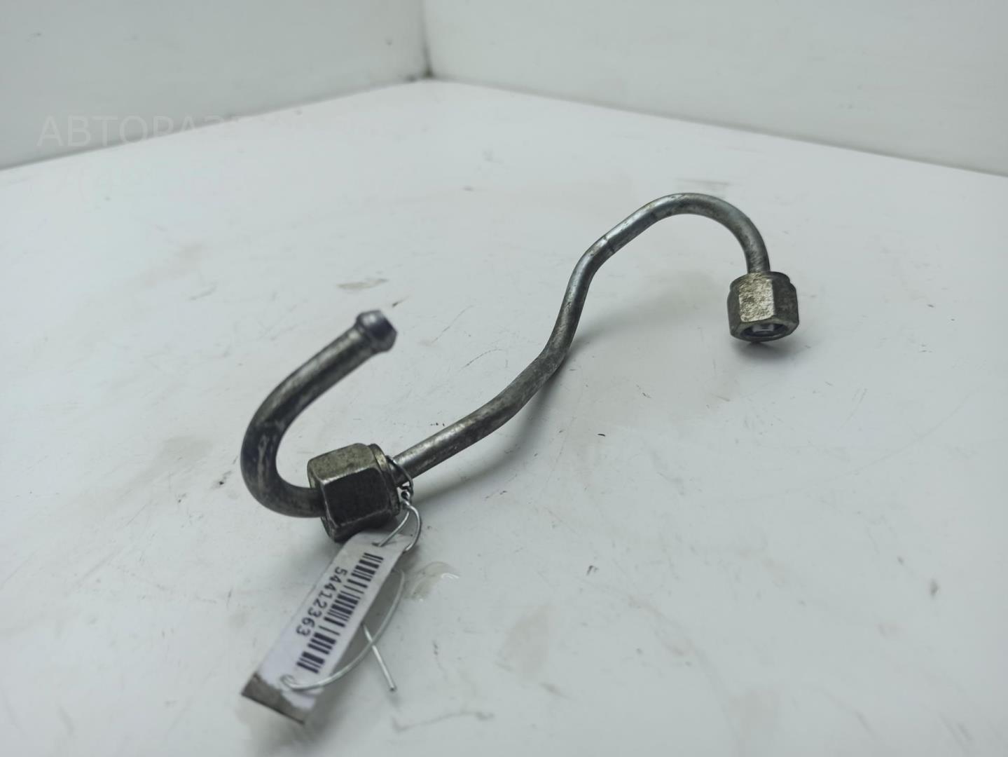 Трубка топливная