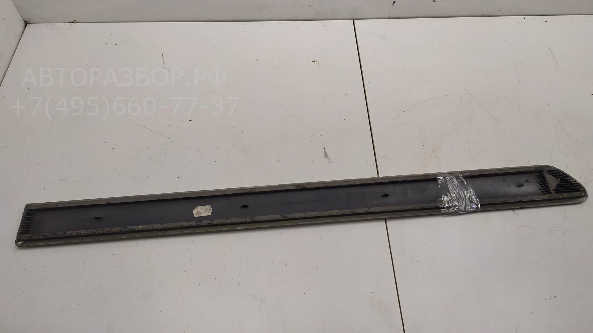 Накладка двери задней левой