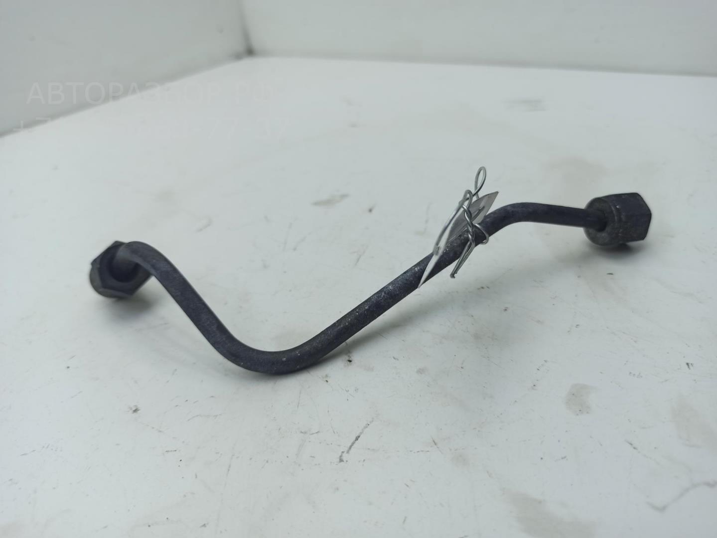 Трубка топливная