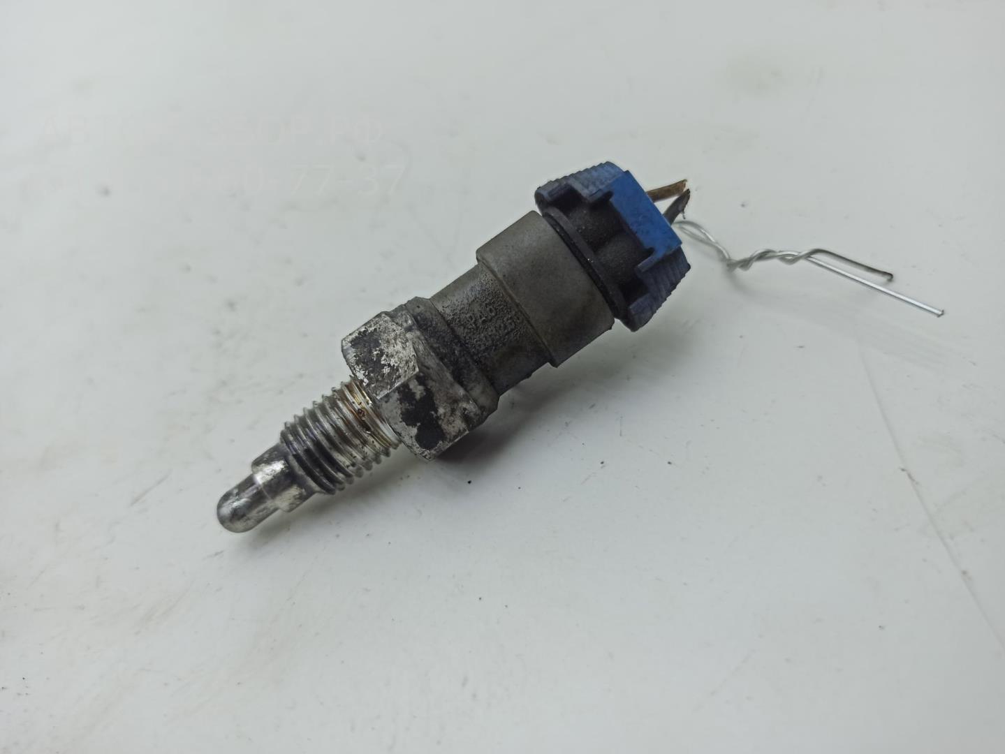 Датчик включения заднего хода