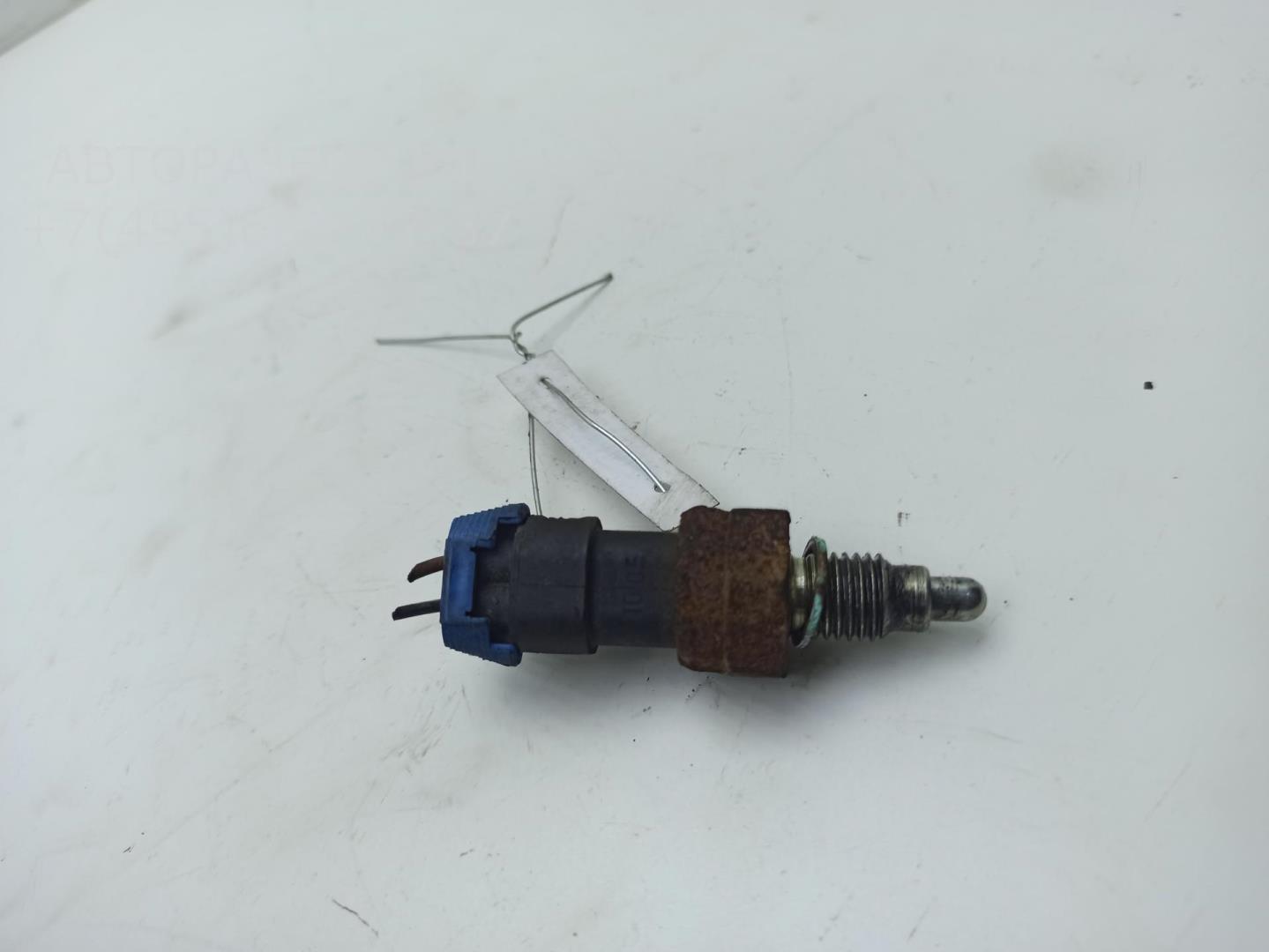 Датчик включения заднего хода