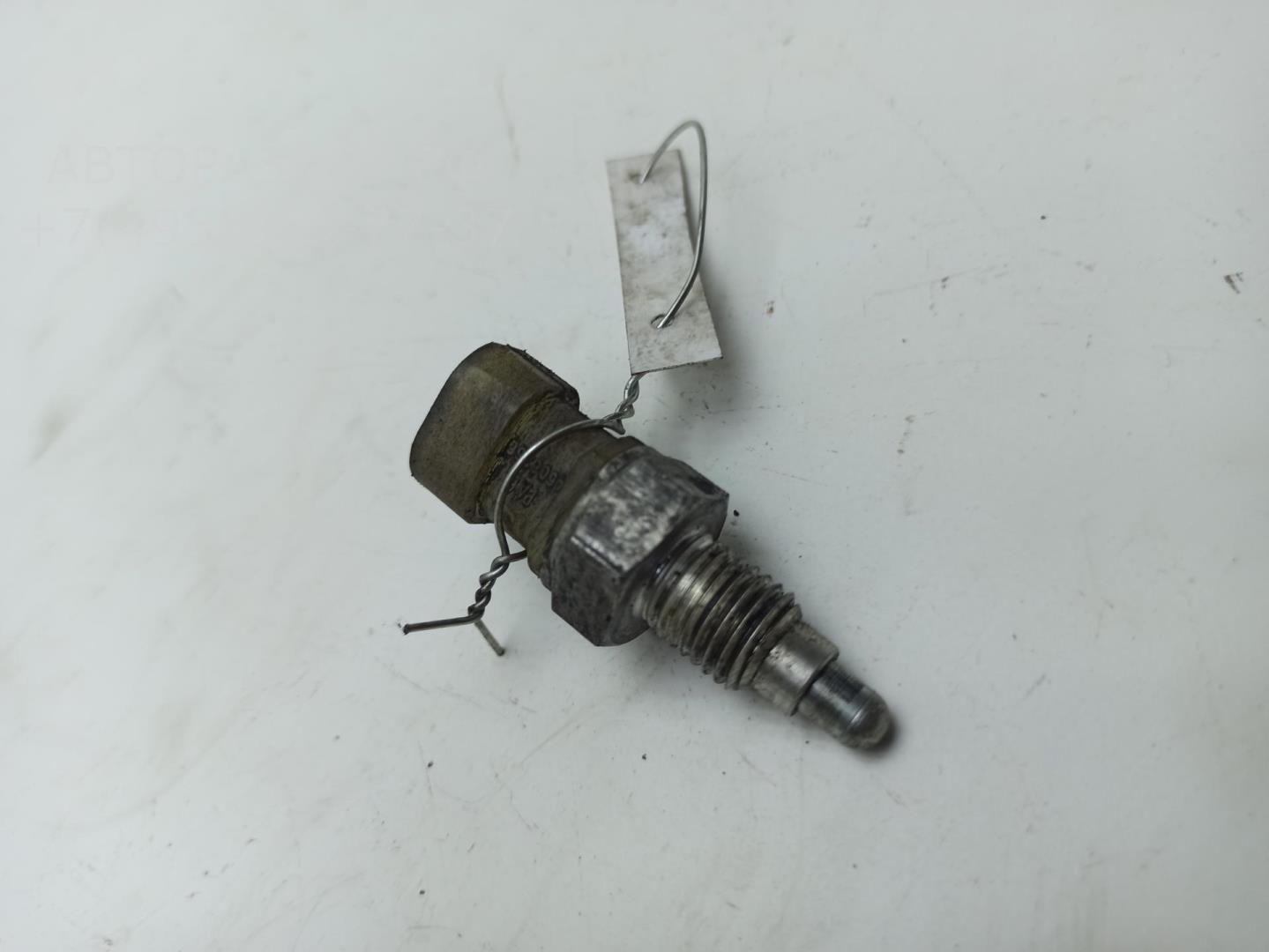 Датчик включения заднего хода