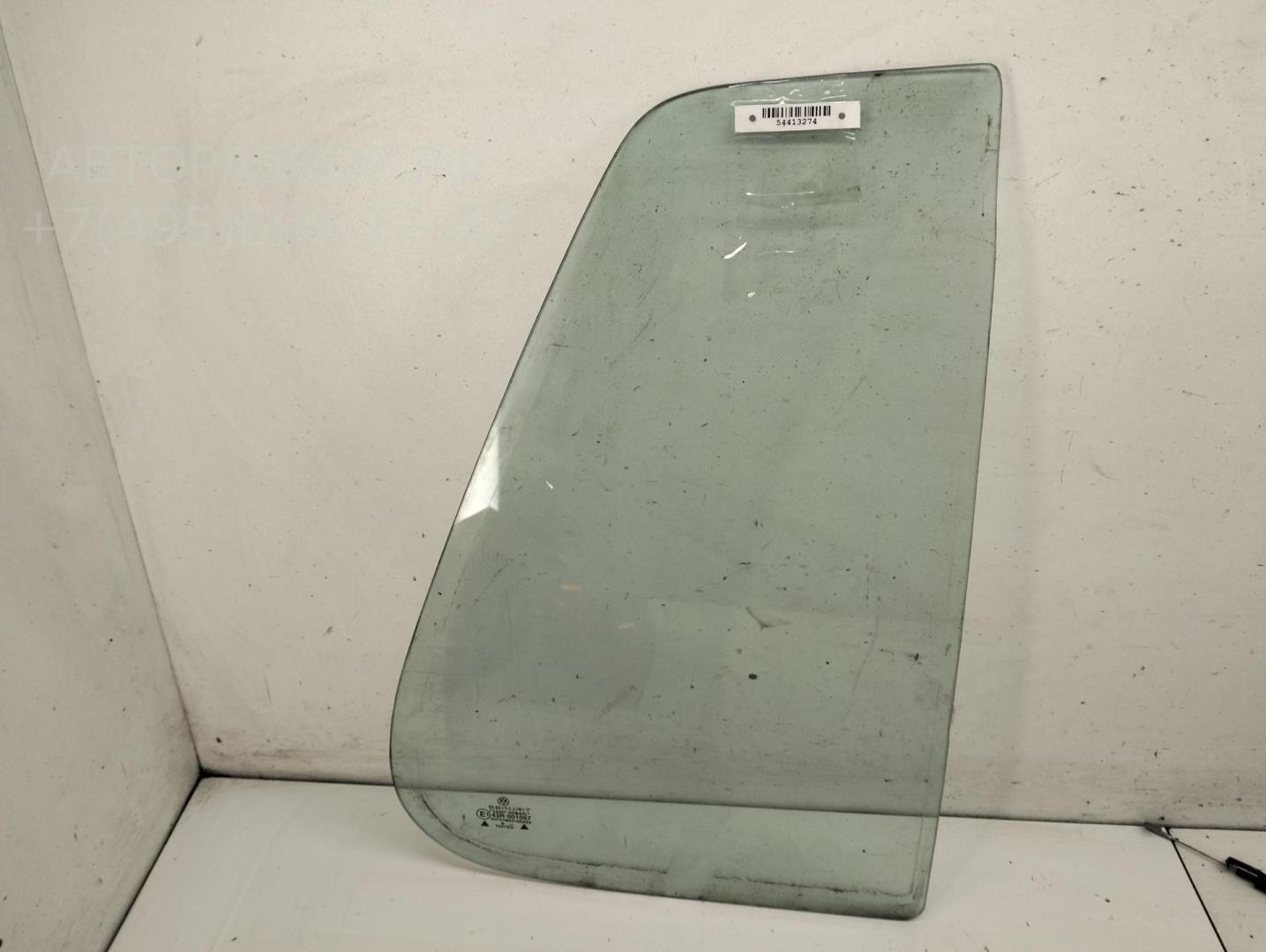Стекло двери задней правой (форточка)