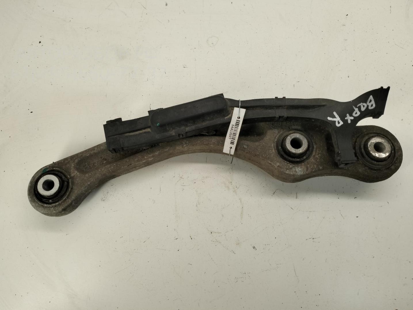 Рычаг задний правый