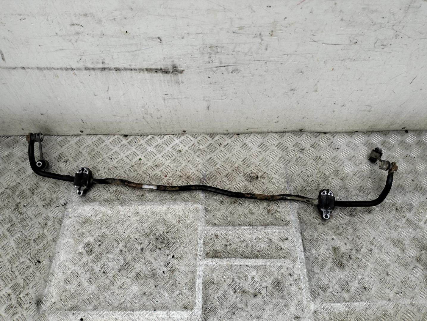 Стабилизатор задний