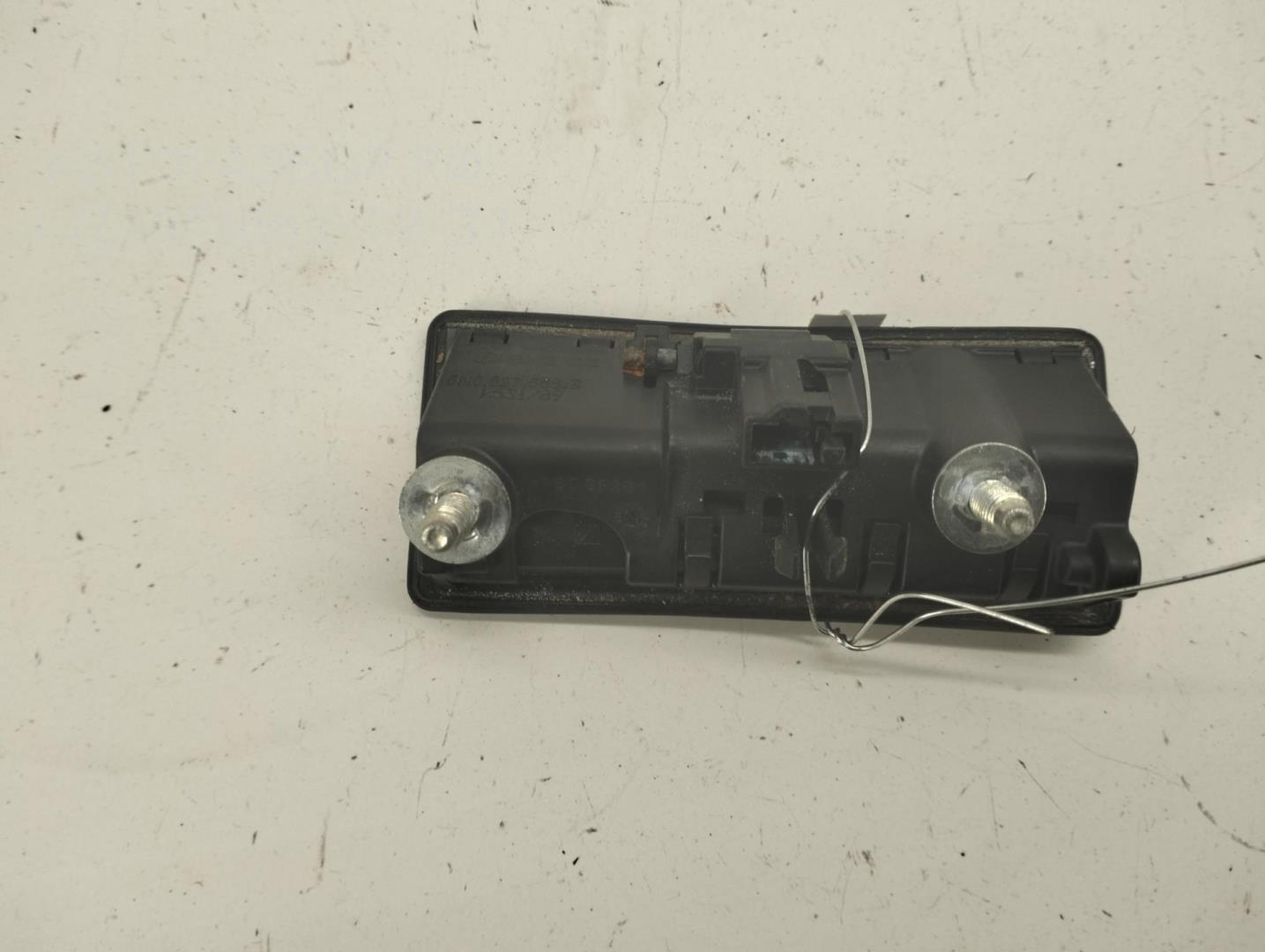 Ручка двери багажника наружная