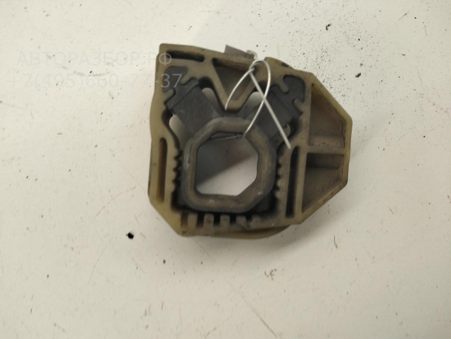 Кронштейн радиатора