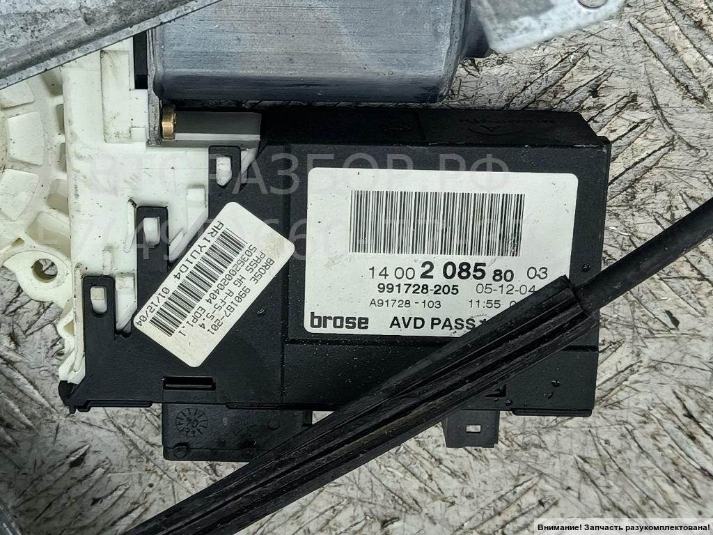 Стеклоподъемник электр. передний правый