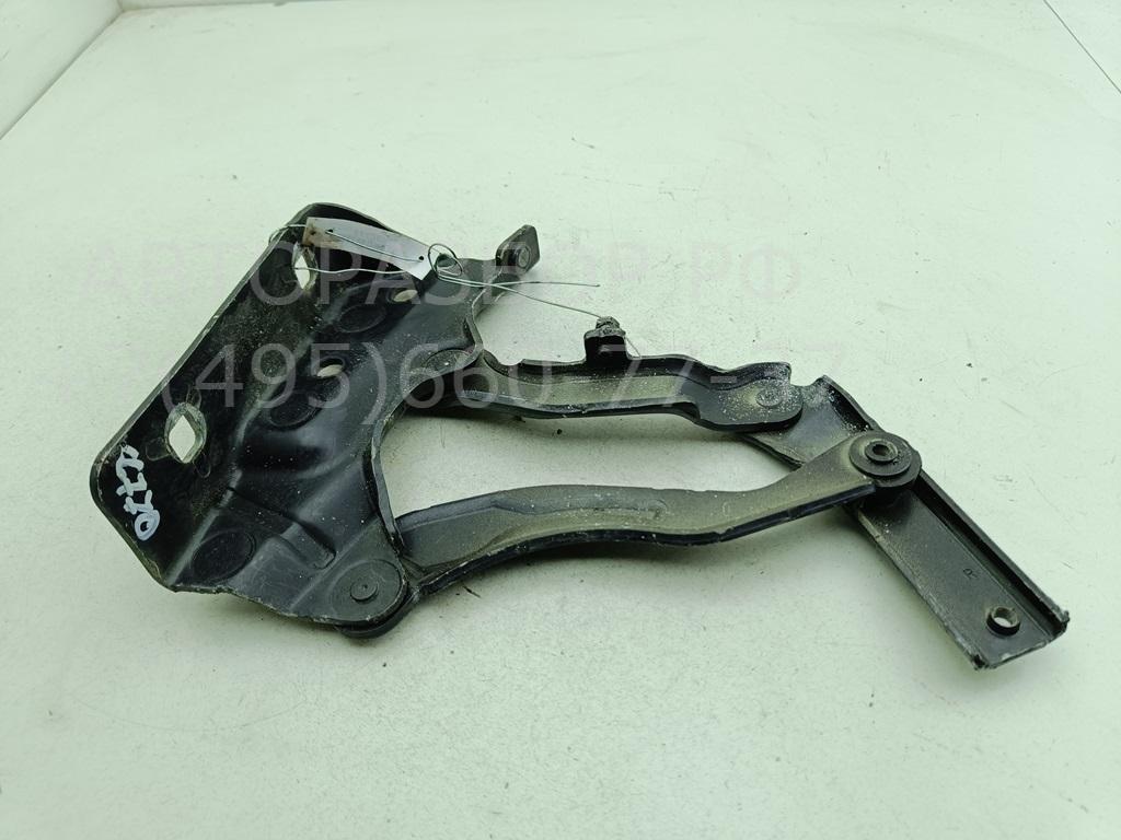 Петля капота правая