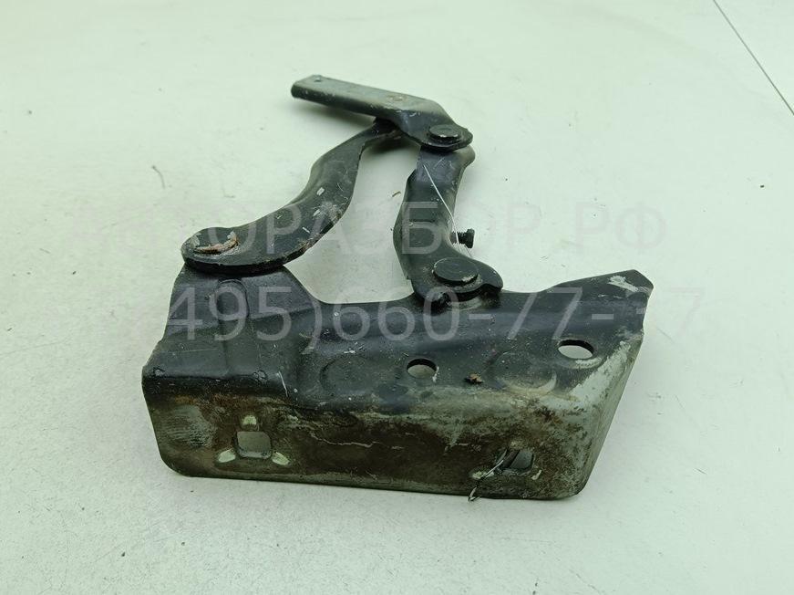 Петля капота правая