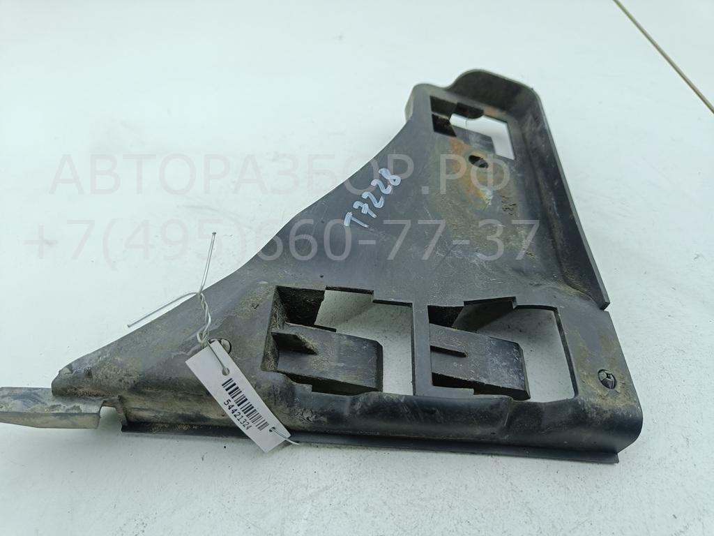 Кронштейн переднего бампера правый