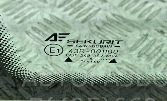 Стекло кузовное глухое левое