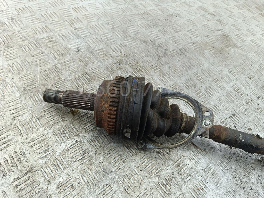 Полуось передняя левая