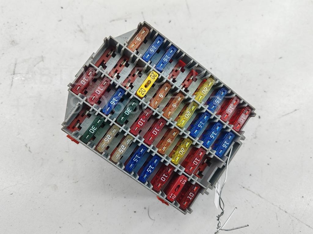 Блок предохранителей