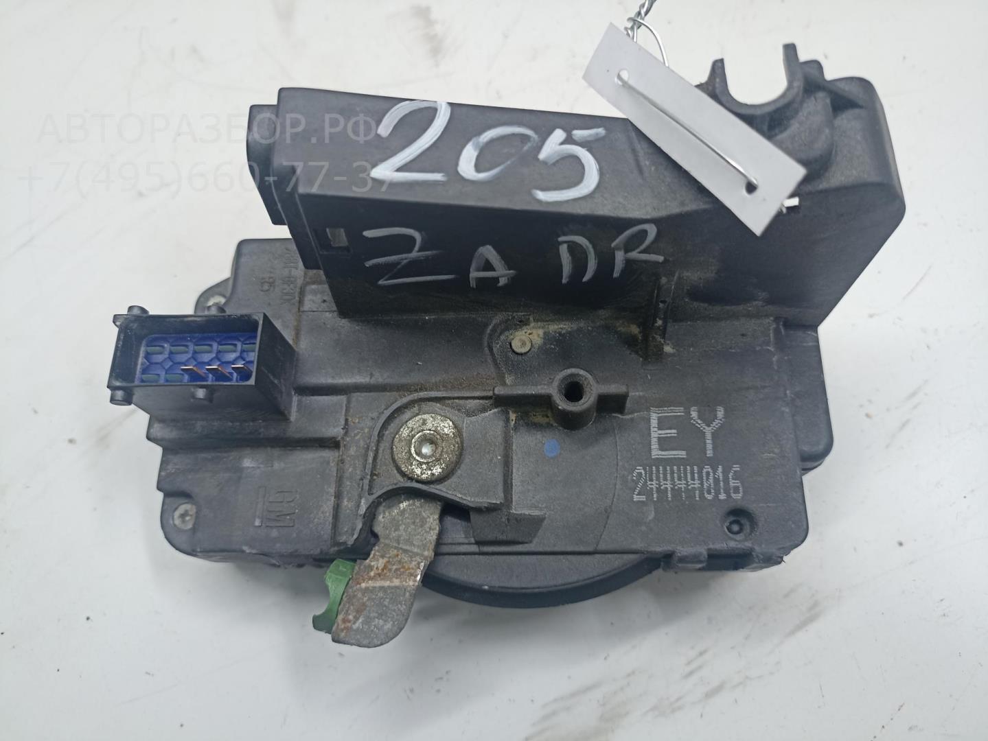 Замок двери передней правой