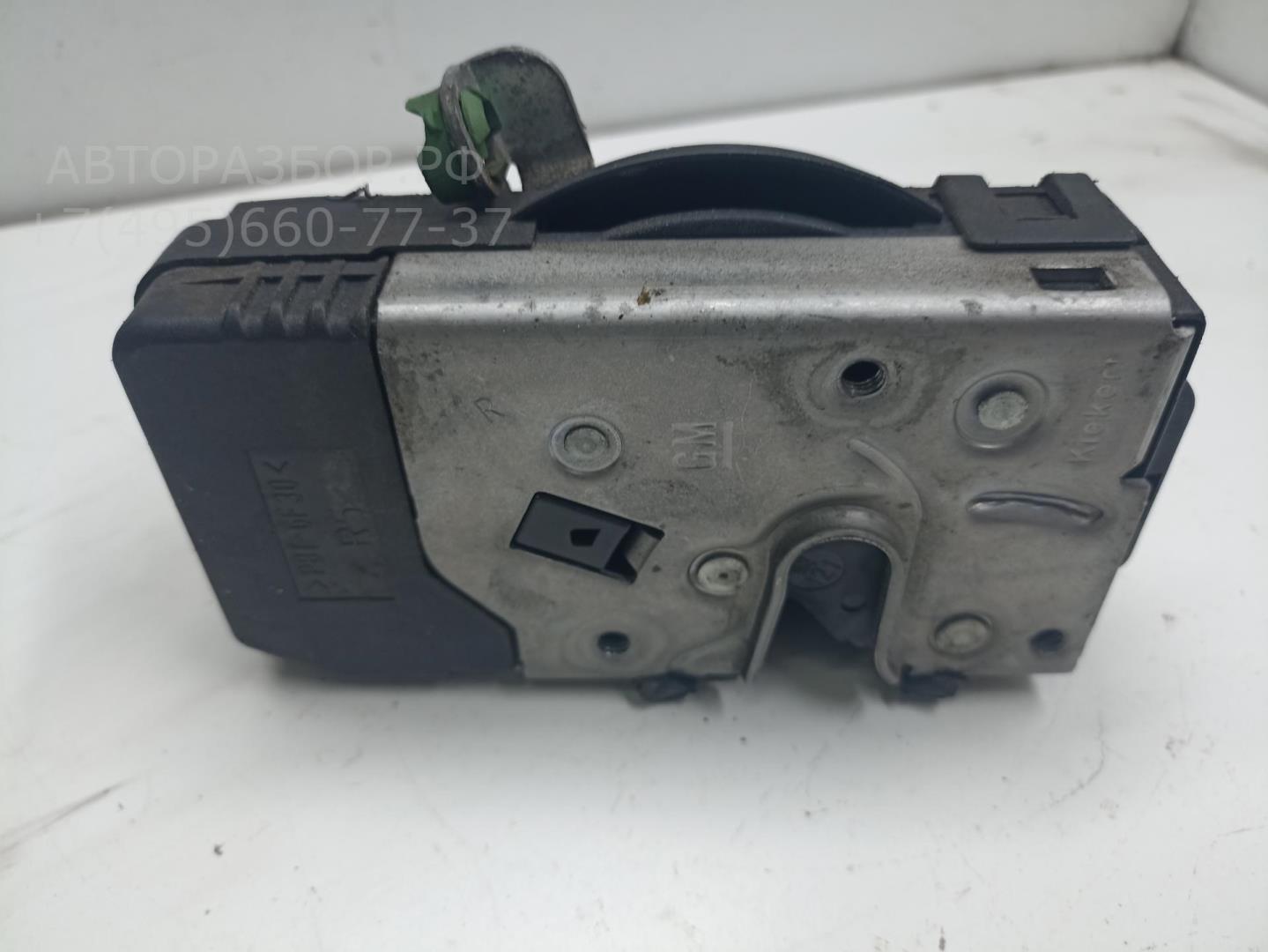 Замок двери передней правой