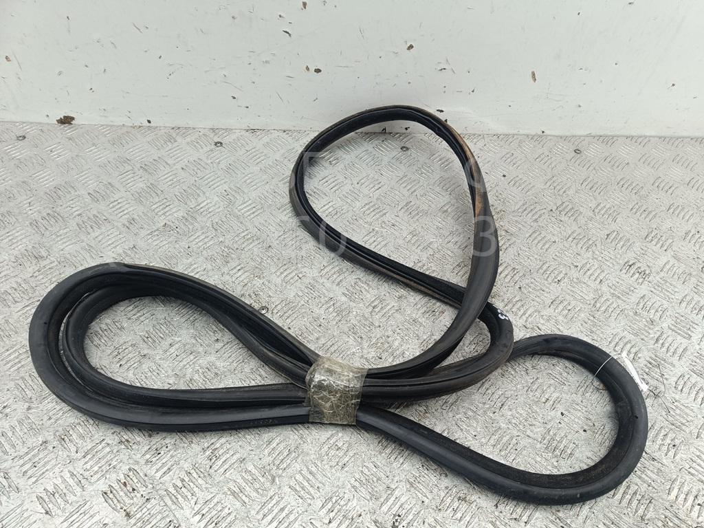 Уплотнитель багажника