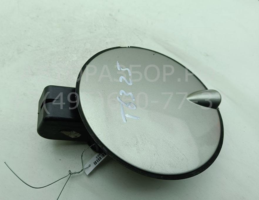 Лючок бензобака