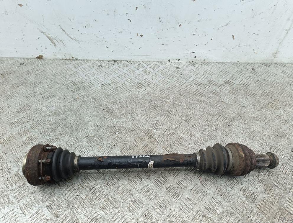 Полуось задняя