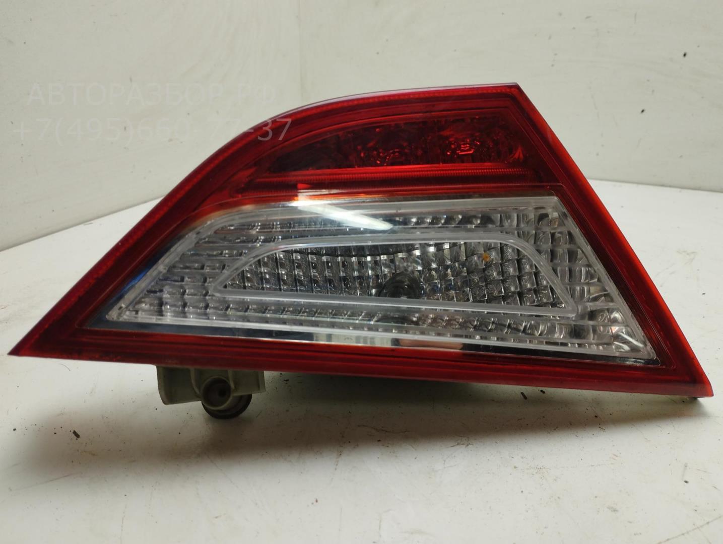 Фонарь задний внутренний левый