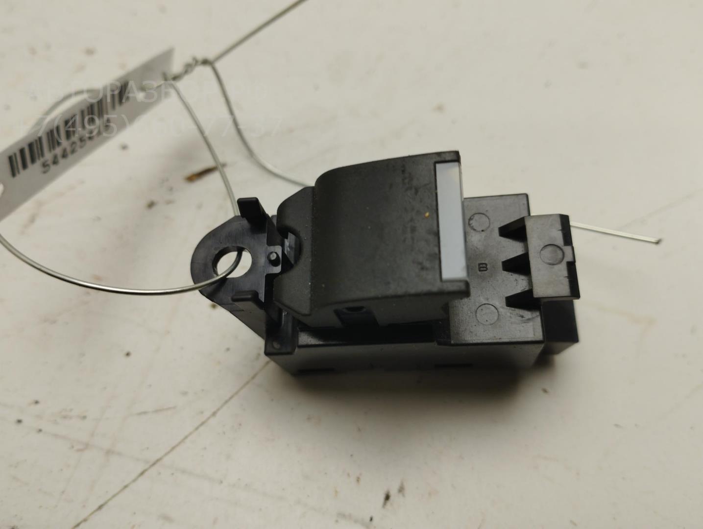 Кнопка стеклоподъемника