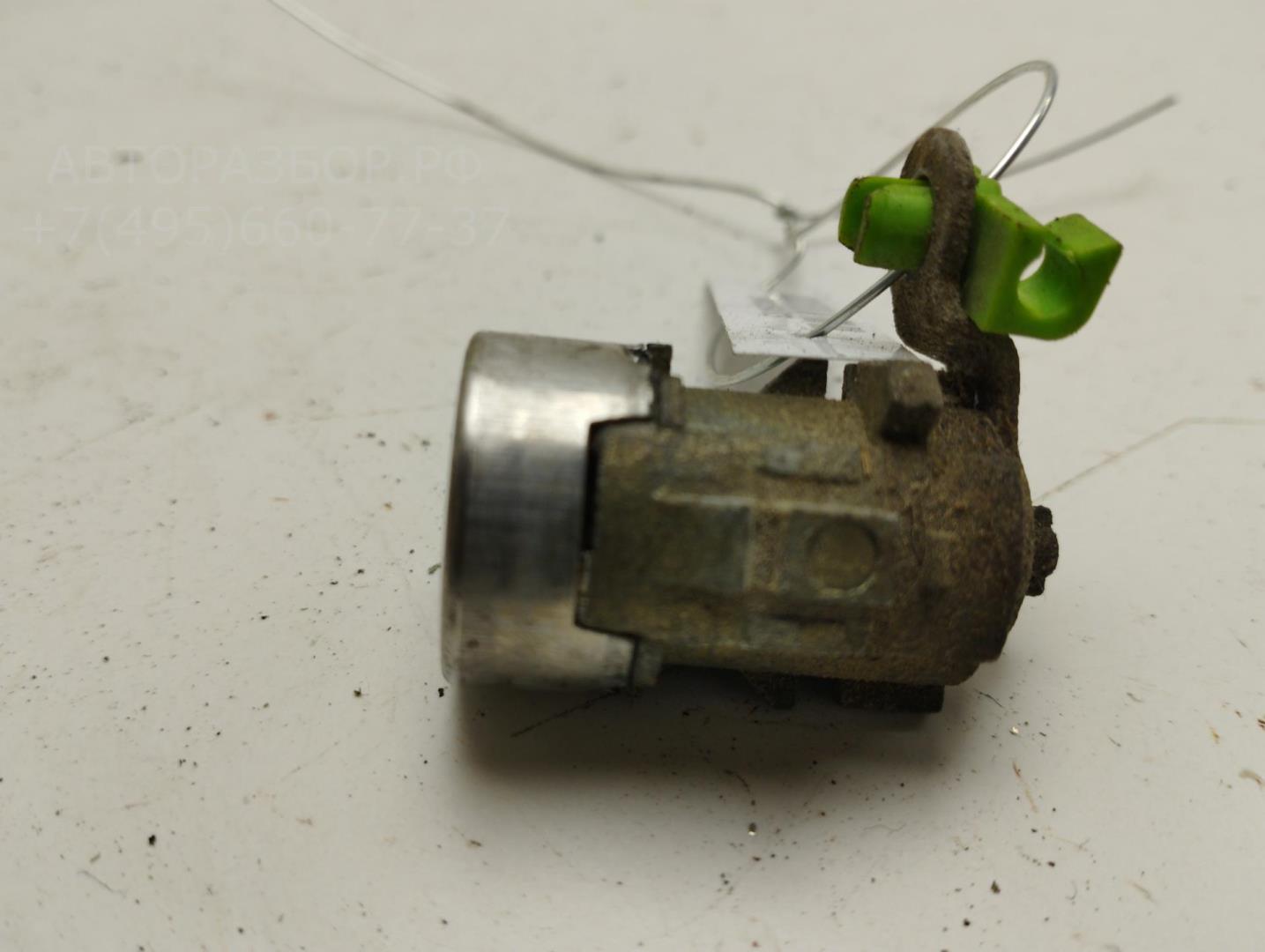 Вставка замка двери