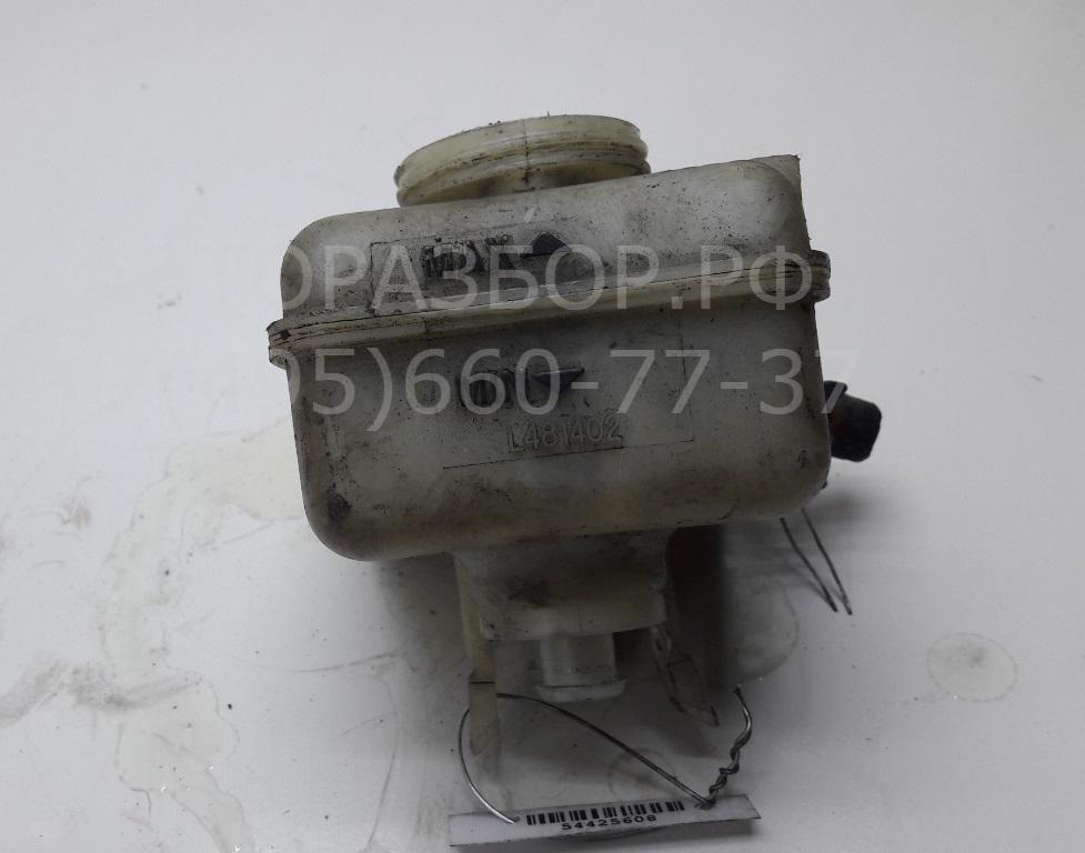 Бачок главного тормозного цилиндра