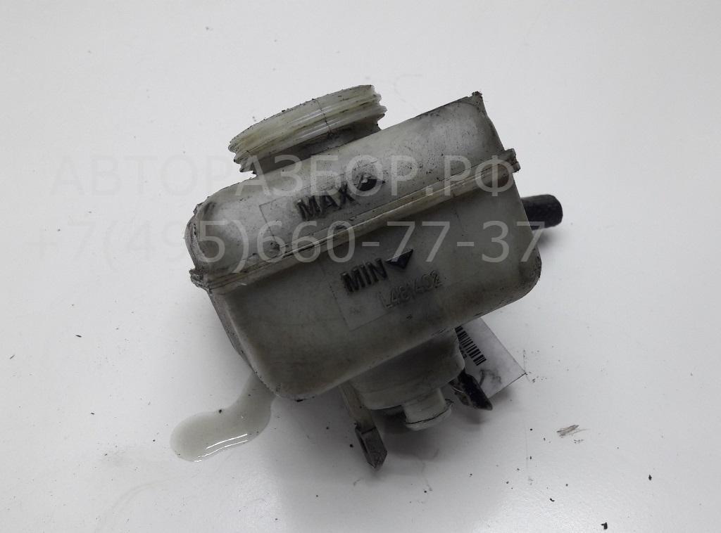 Бачок главного тормозного цилиндра