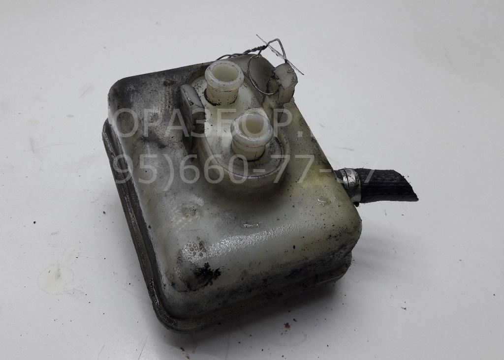 Бачок главного тормозного цилиндра