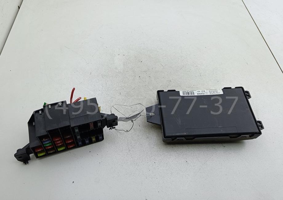 Блок предохранителей