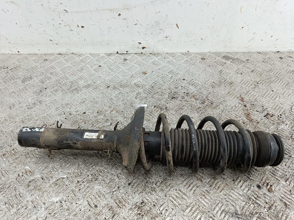 Амортизатор передний правый