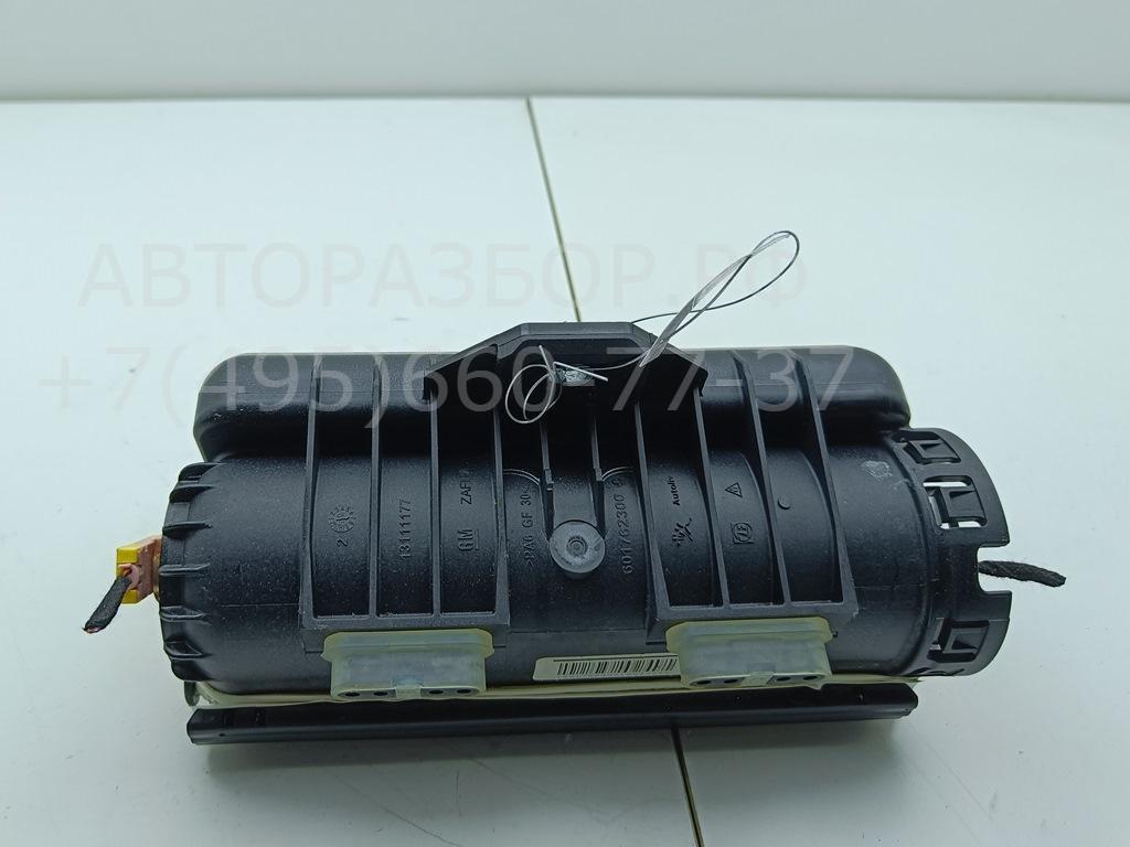 Подушка безопасности пассажирская (в торпедо)