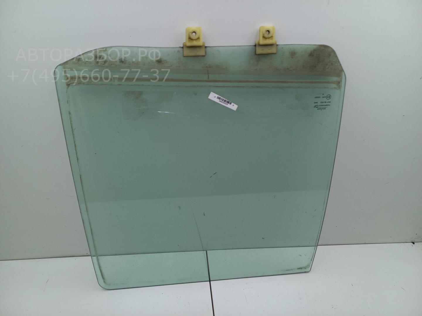Стекло двери задней правой