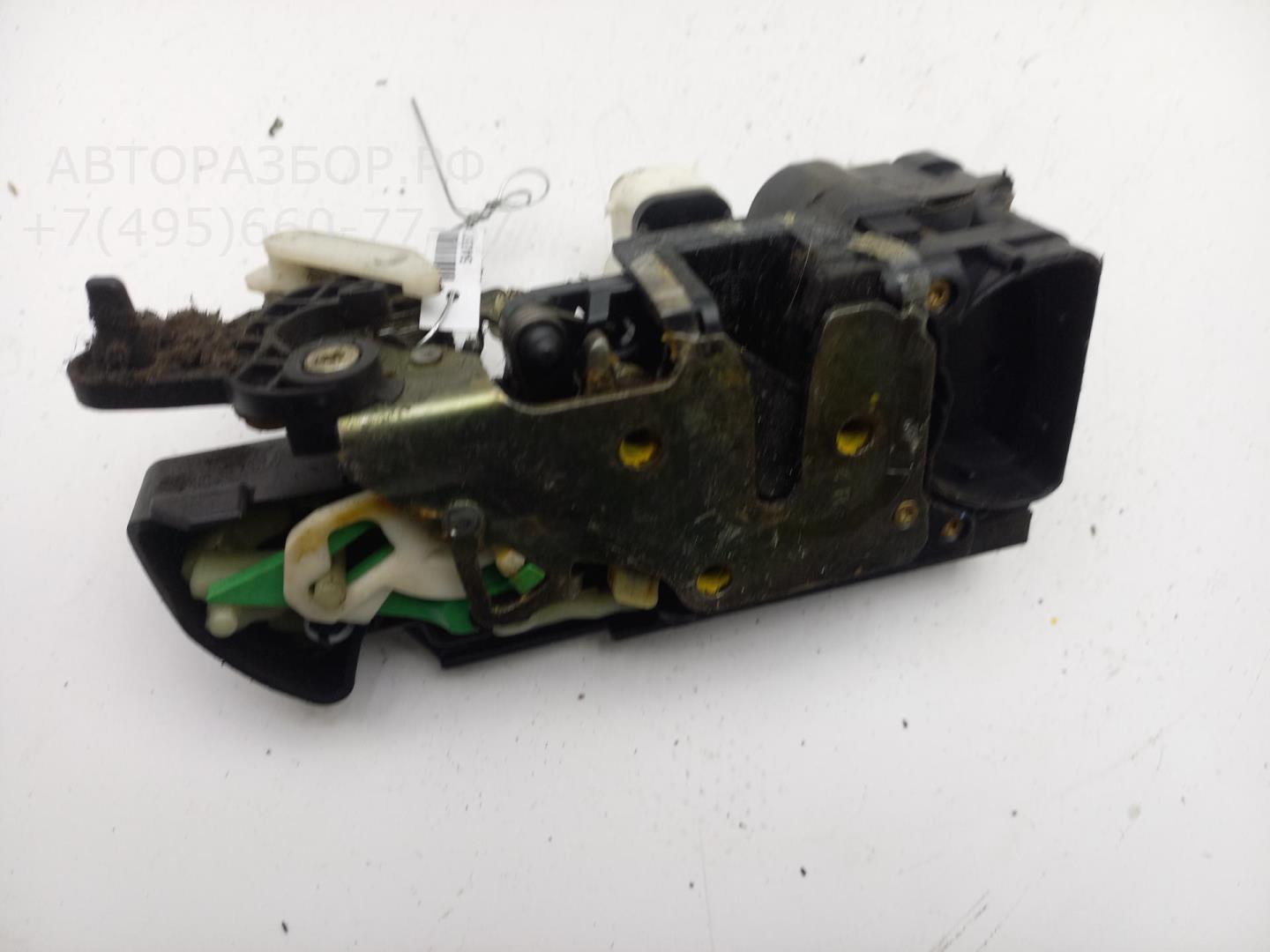 Замок двери задней правой