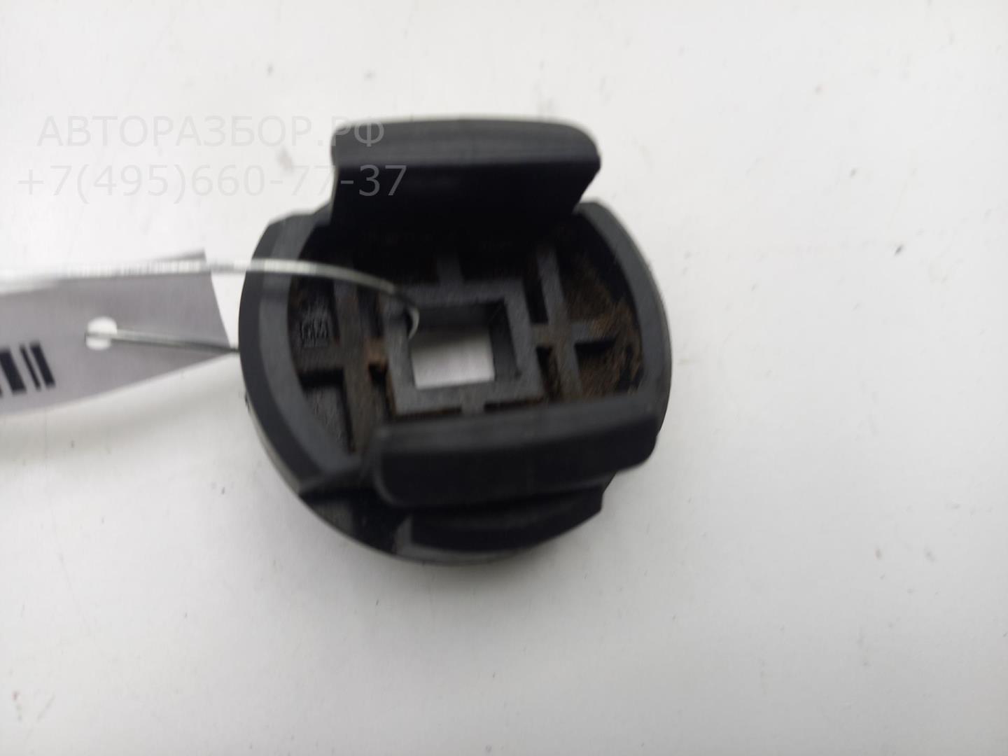 Кронштейн заднего бампера