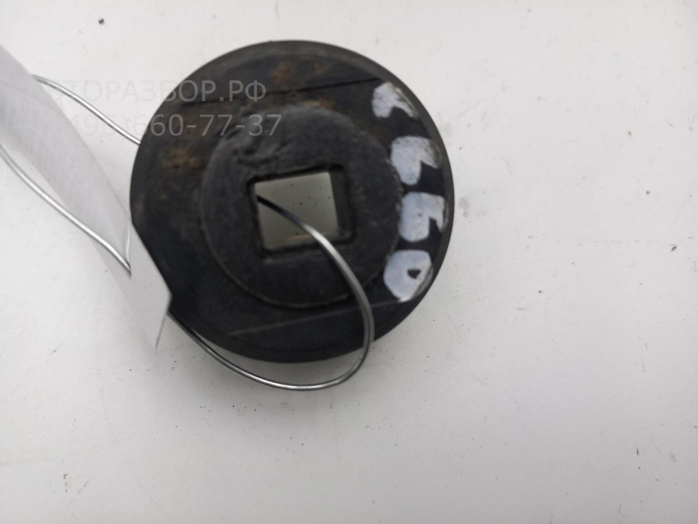 Кронштейн заднего бампера